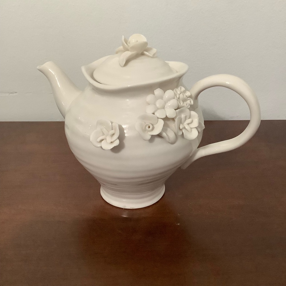 Elegant White Floral Teapot